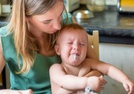 Baby-unable-to-feed-due-to-a-food-allergy-.jpg